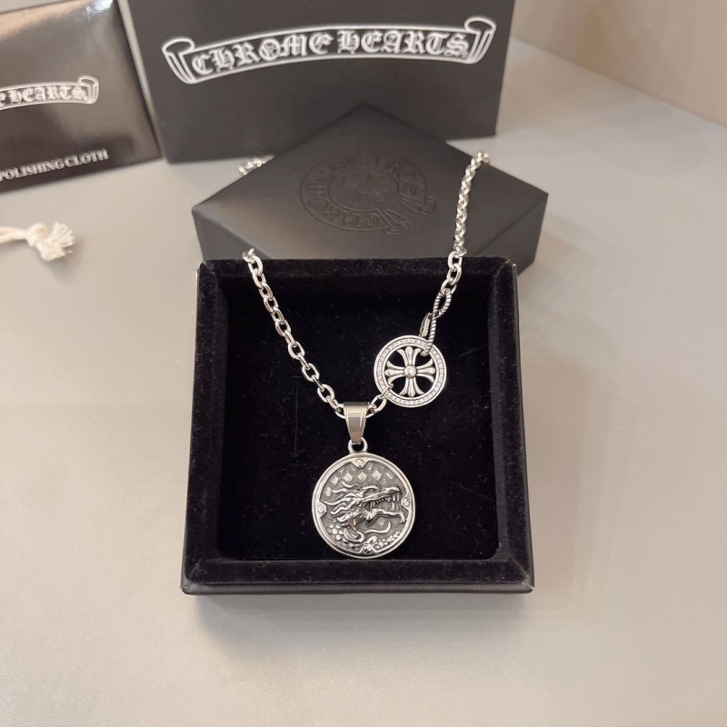 Ch**me He**ts necklaces